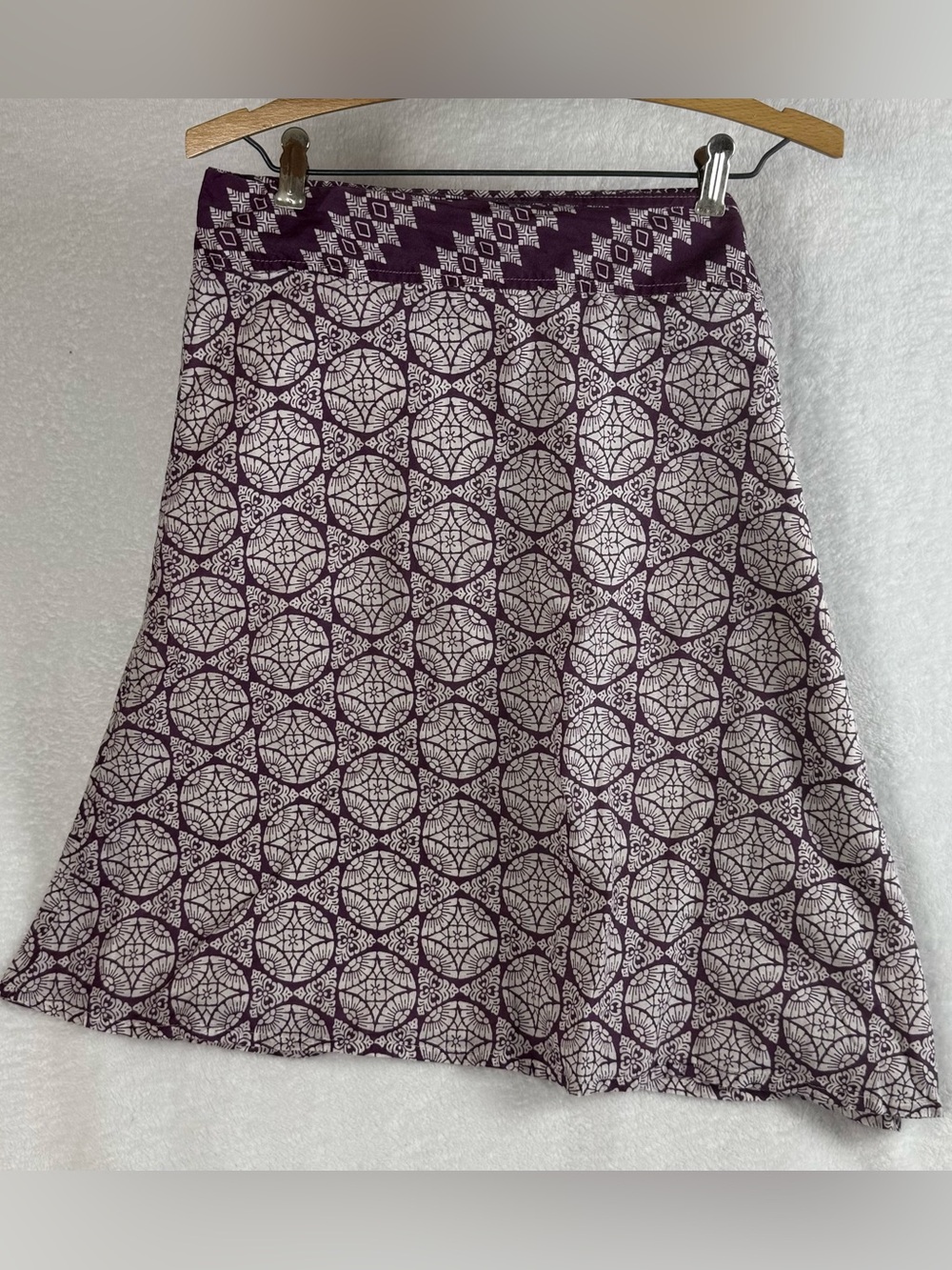 Eddie Bauer Plum and Cream Geometric A-Line Skirt - Size 14